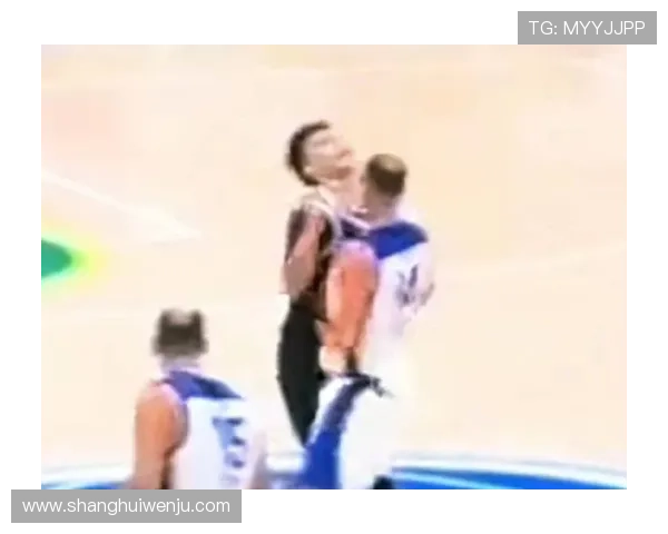 媒体人质疑篮协处罚尺度不一 赵睿撞裁判停赛5场 普通球员质疑裁判禁赛1个月